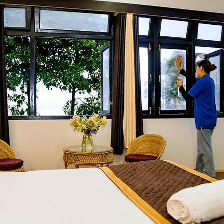 Daksha Pelling Nest Hotel ภายนอก รูปภาพ