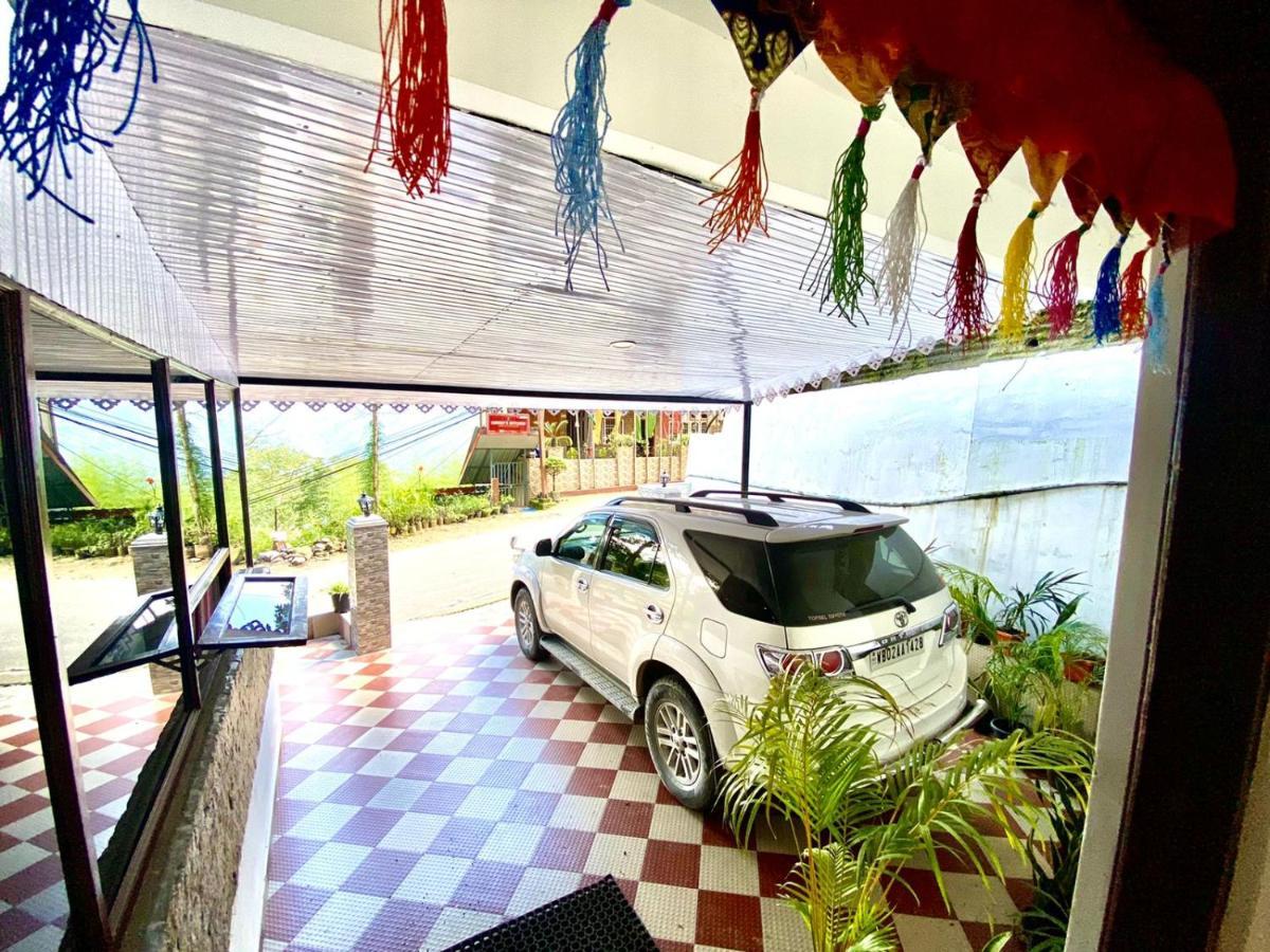 Daksha Pelling Nest Hotel ภายนอก รูปภาพ