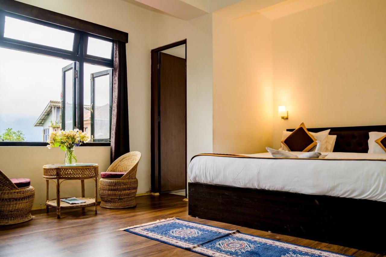 Daksha Pelling Nest Hotel ภายนอก รูปภาพ