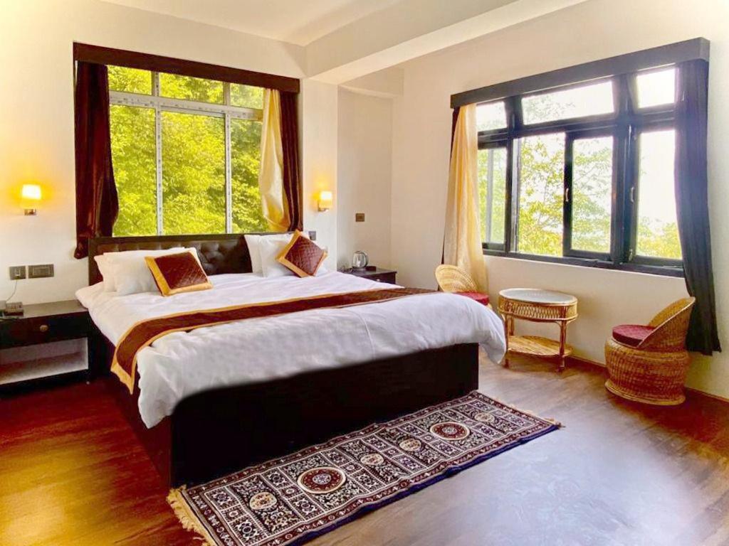 Daksha Pelling Nest Hotel ภายนอก รูปภาพ