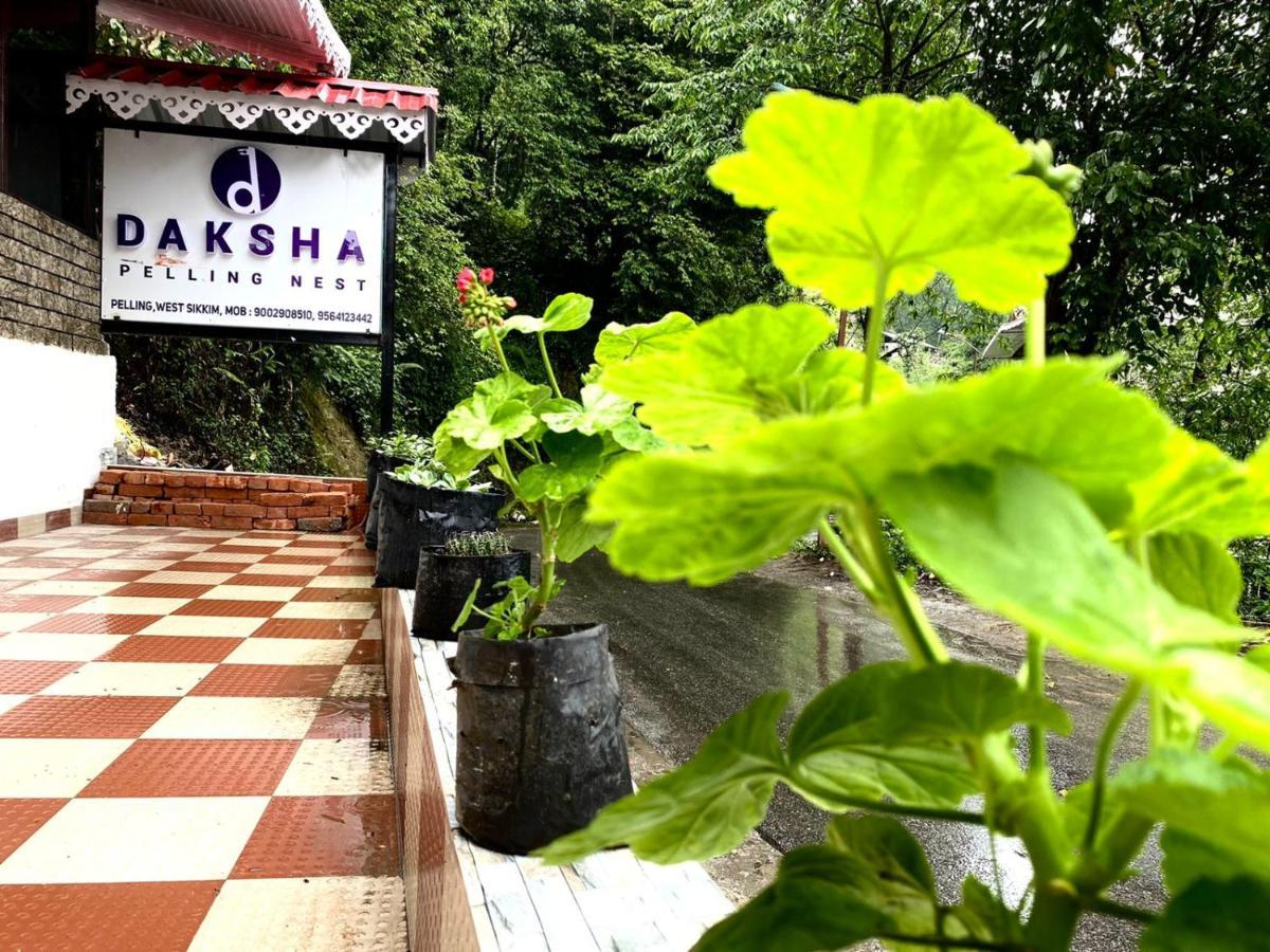 Daksha Pelling Nest Hotel ภายนอก รูปภาพ