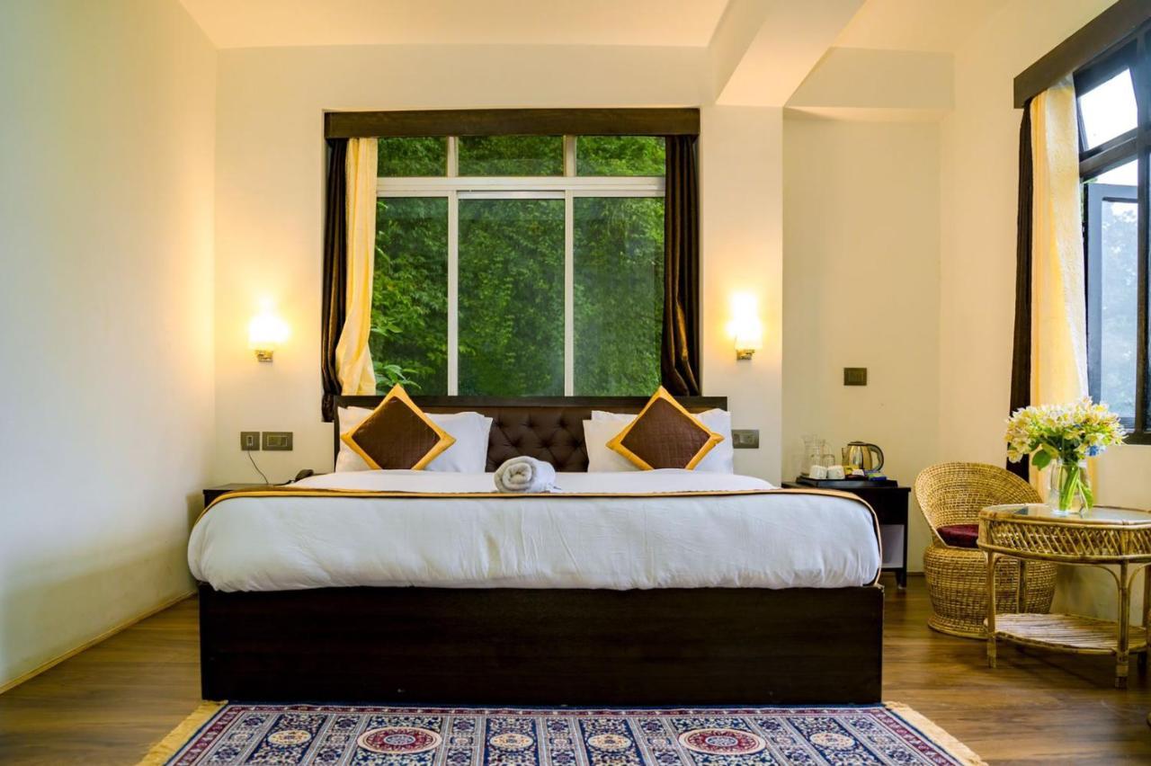 Daksha Pelling Nest Hotel ภายนอก รูปภาพ