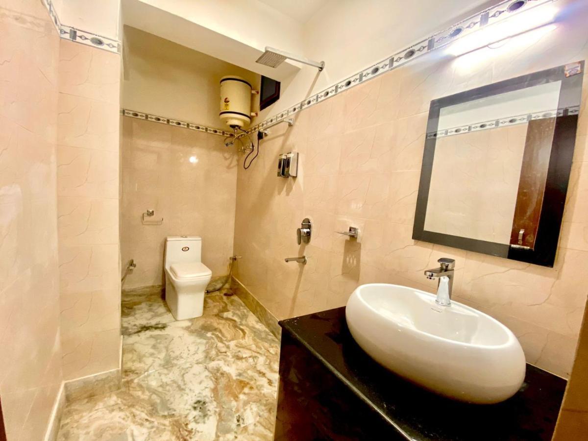 Daksha Pelling Nest Hotel ภายนอก รูปภาพ